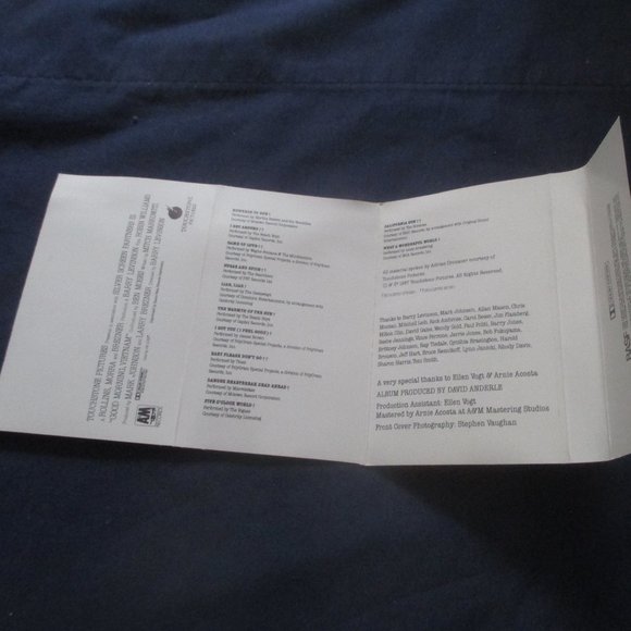 Good Morning Vietnam Original Motion Picture Soundtrack on cassette (1988) - Picture 4 of 4